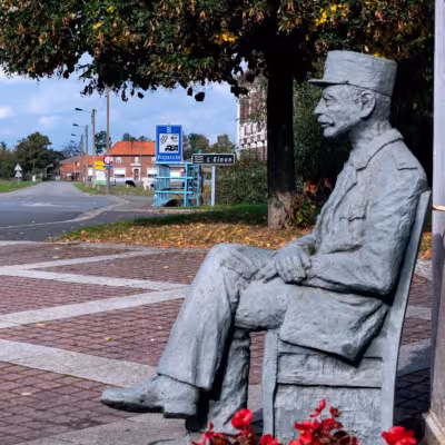 Sculpture de douanier